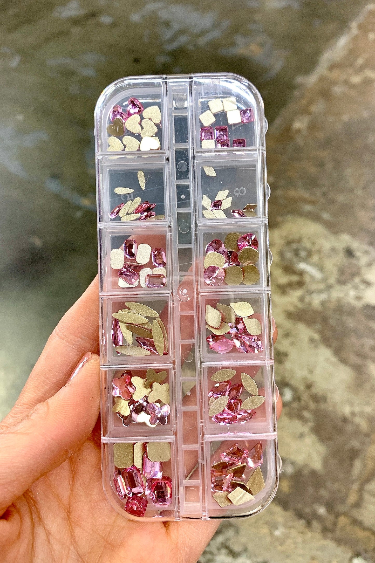 Set of 12 Light Pink Rhinestones